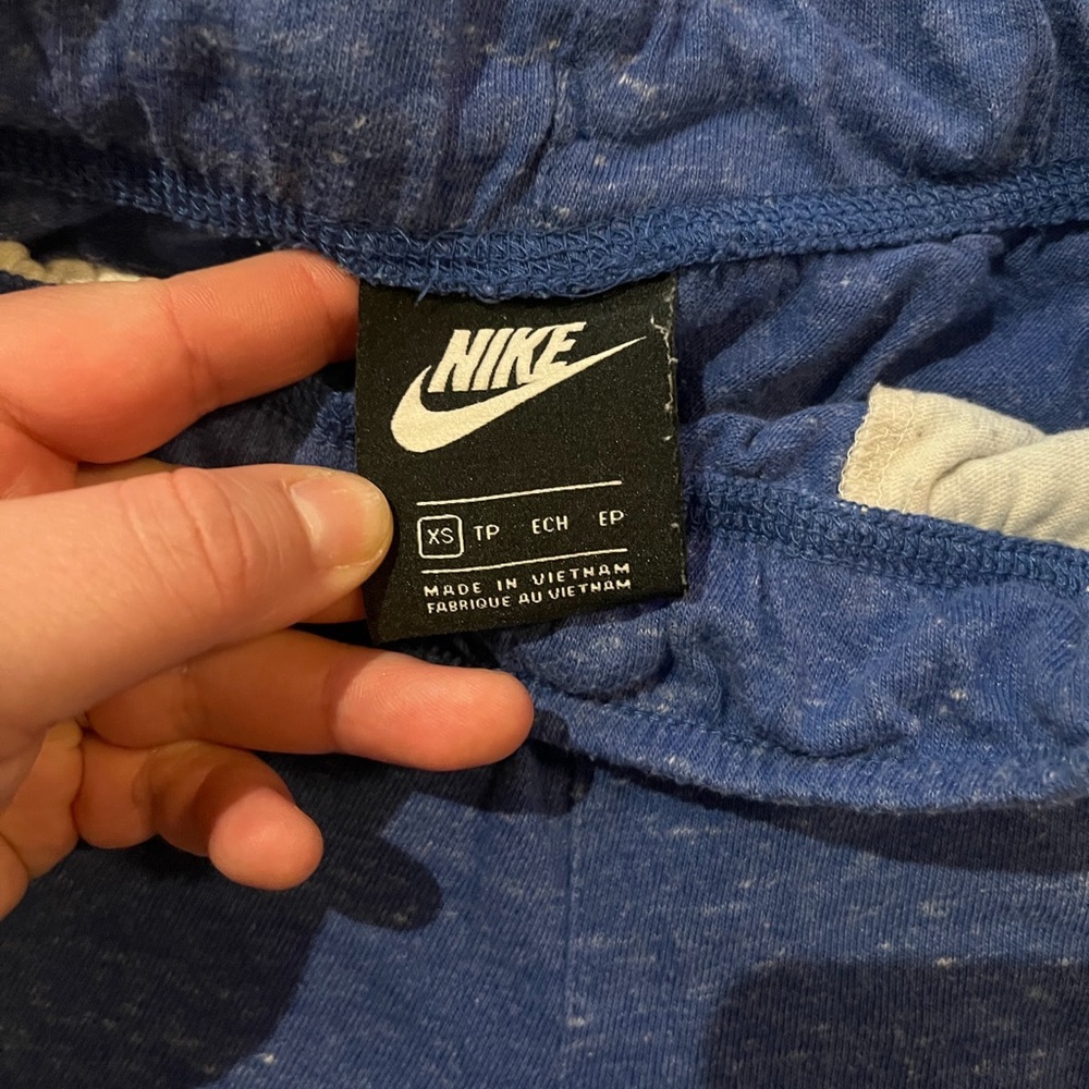 Nike Sportswear Icon Clash Women's Shorts In Blue, Yellow & White - Picture 2 of 8